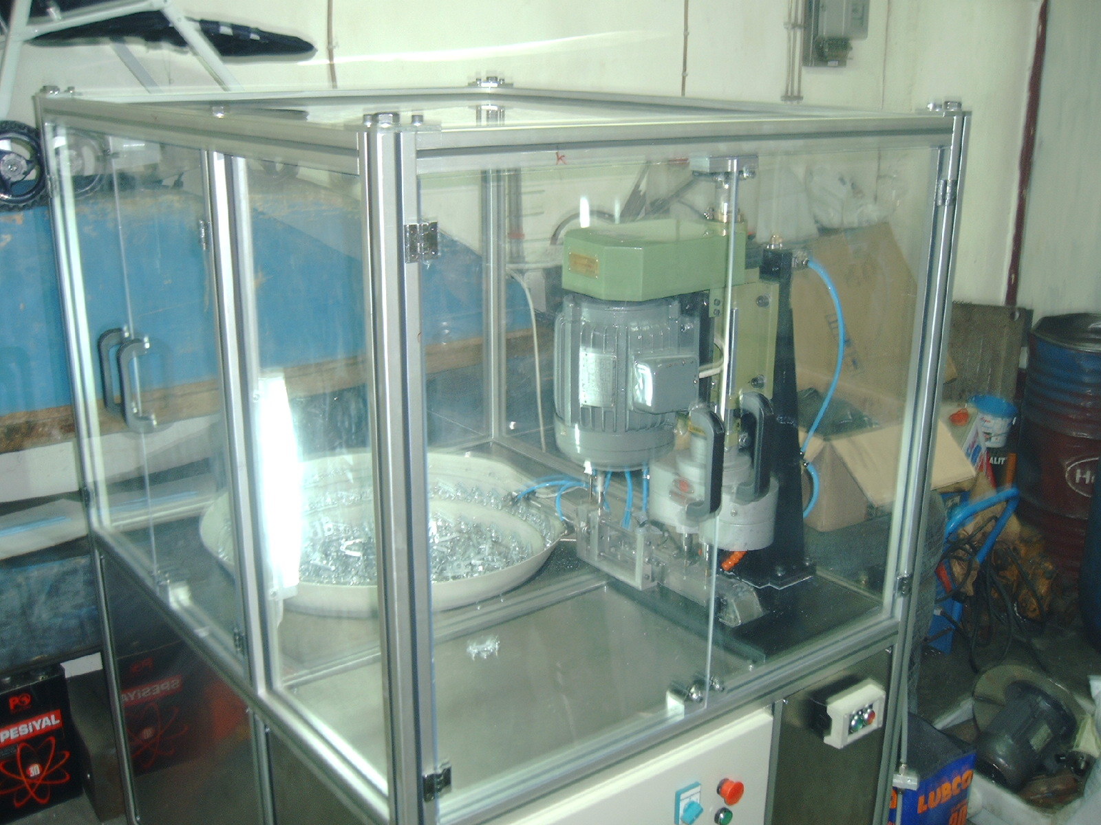 Двухголовый автомат для нарезки резьбы М5 (фото) 